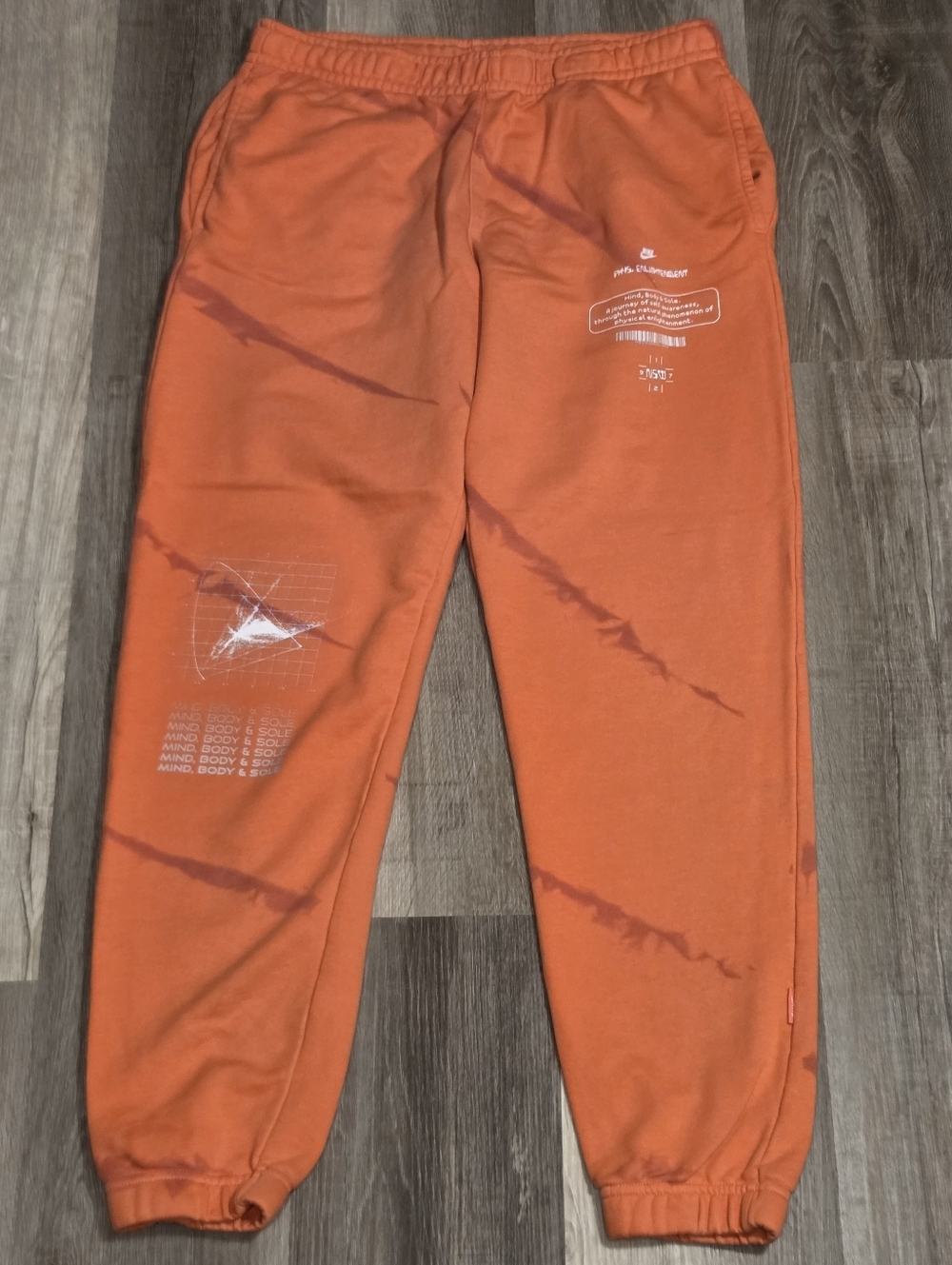 Nike Men's Sportswear Mind Body Soul Joggers Tapered Melon Size M